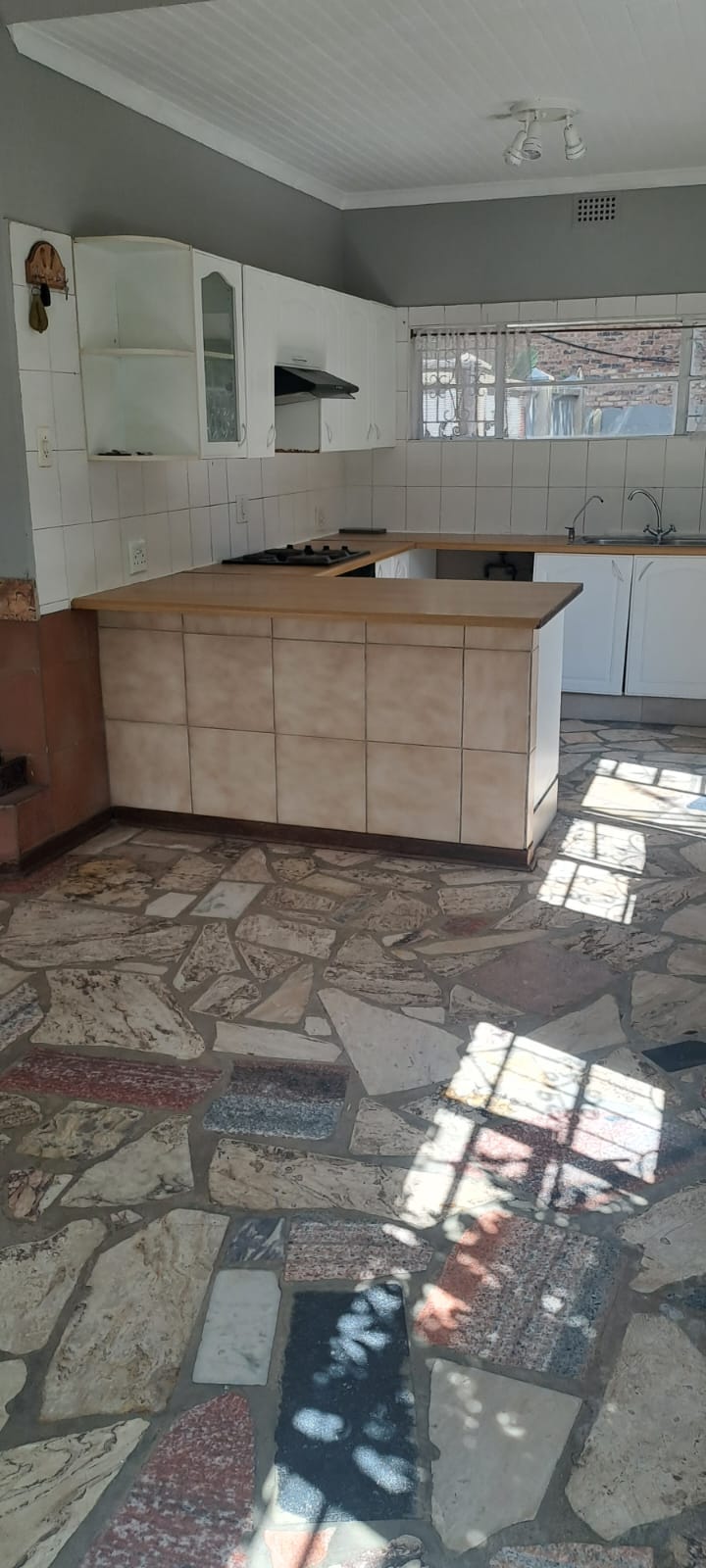 To Let 2 Bedroom Property for Rent in Lakefield Ext 21 Gauteng