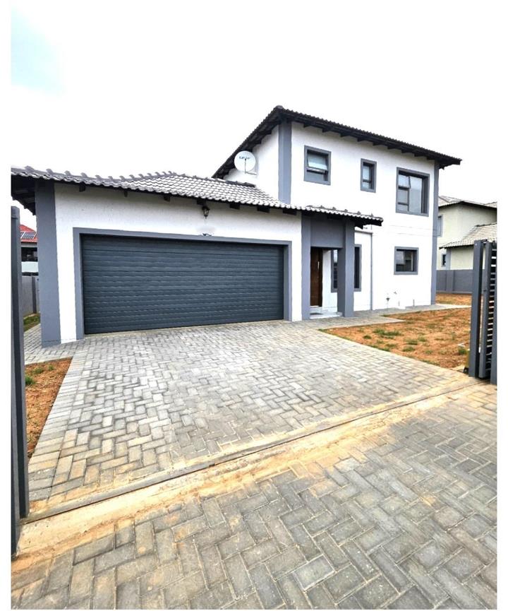 3 Bedroom Property for Sale in Halfway House Gauteng