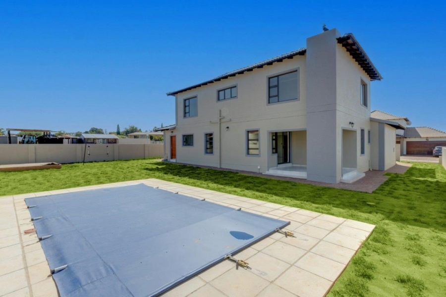 4 Bedroom Property for Sale in Halfway House Gauteng