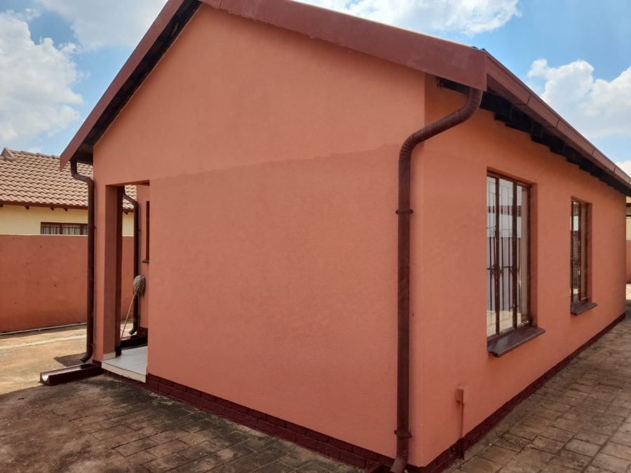 To Let 3 Bedroom Property for Rent in Soshanguve VV Gauteng