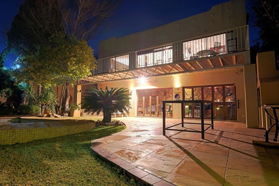 5 Bedroom Property for Sale in Kensington Gauteng