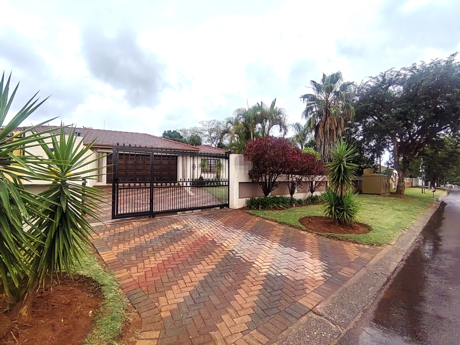 3 Bedroom Property for Sale in The Orchards Gauteng