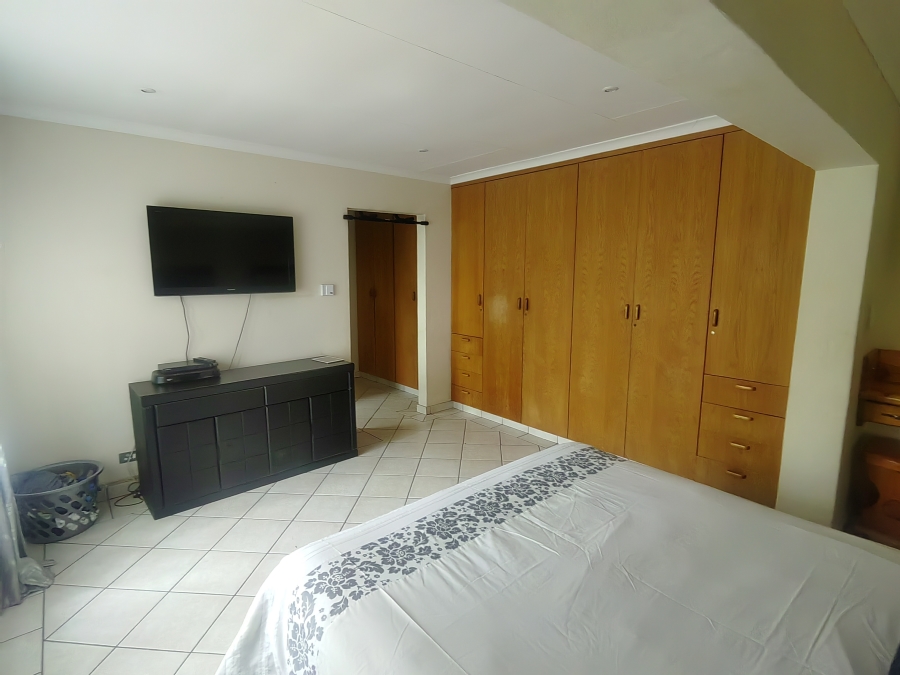 3 Bedroom Property for Sale in The Orchards Gauteng