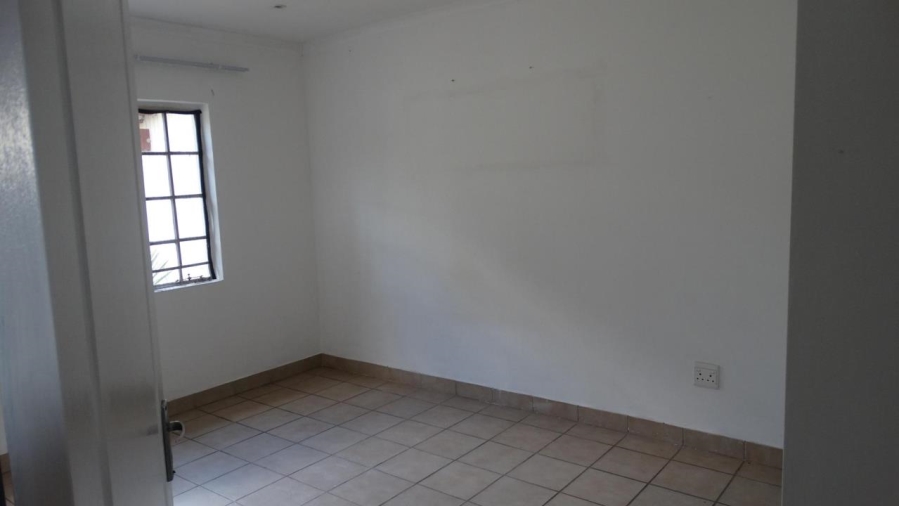 To Let 1 Bedroom Property for Rent in Chartwell Gauteng