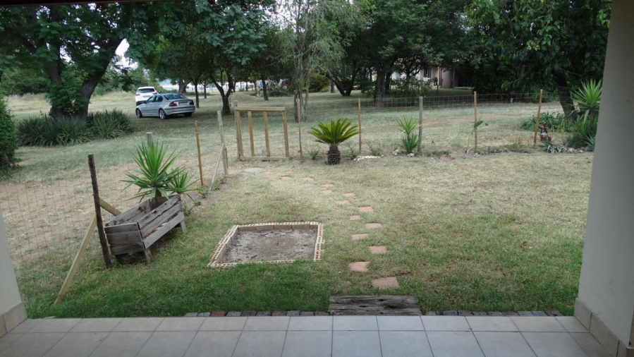 To Let 1 Bedroom Property for Rent in Chartwell Gauteng