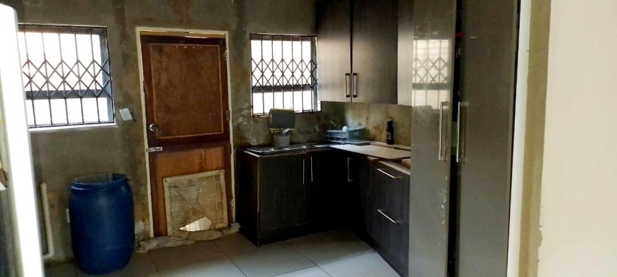 5 Bedroom Property for Sale in Kagiso Gauteng