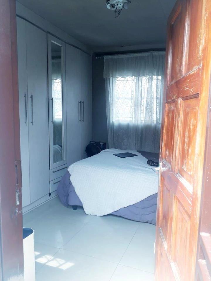 2 Bedroom Property for Sale in Zondi Gauteng