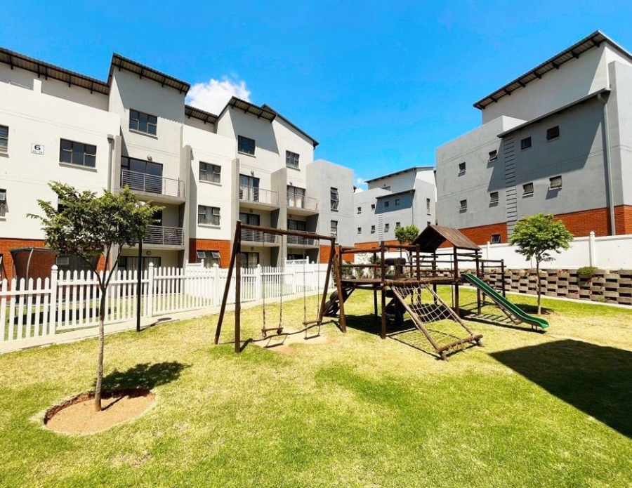 2 Bedroom Property for Sale in Barbeque Downs Gauteng