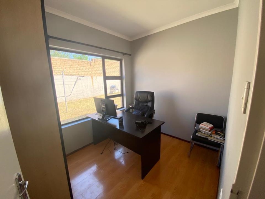 2 Bedroom Property for Sale in Kyalami Ah Gauteng