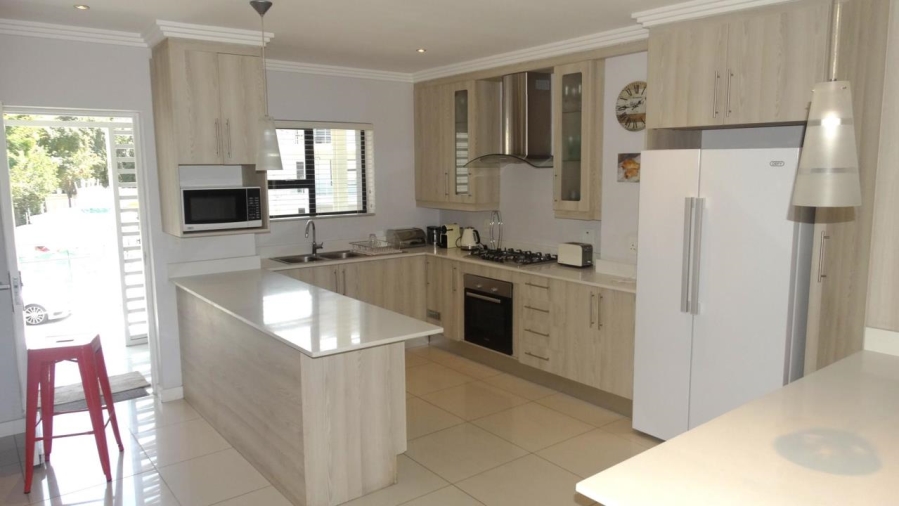 2 Bedroom Property for Sale in Bryanston Gauteng