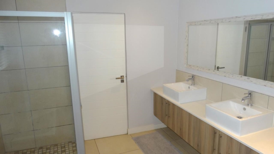 2 Bedroom Property for Sale in Bryanston Gauteng