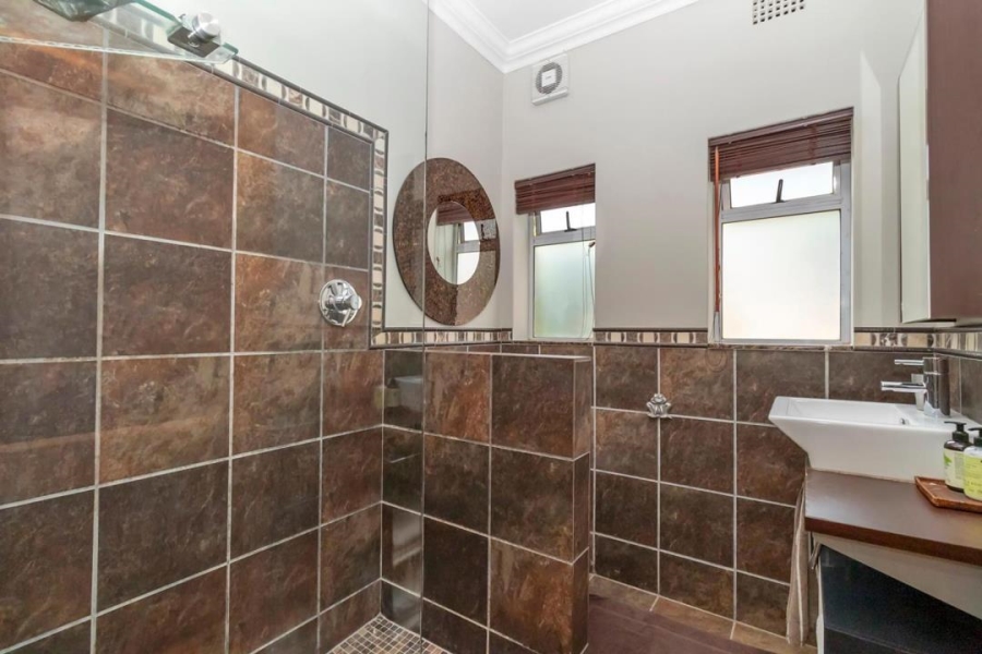 5 Bedroom Property for Sale in Bryanston Gauteng