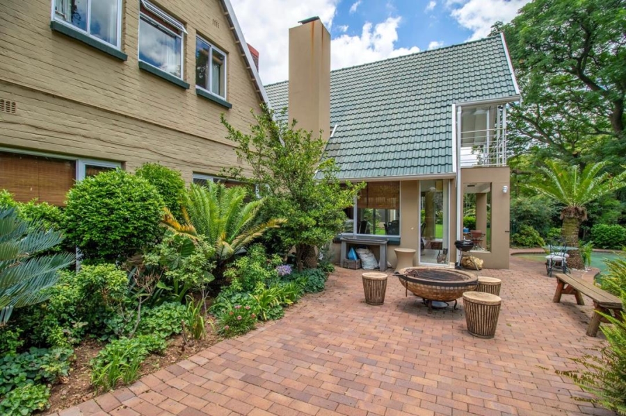 5 Bedroom Property for Sale in Bryanston Gauteng