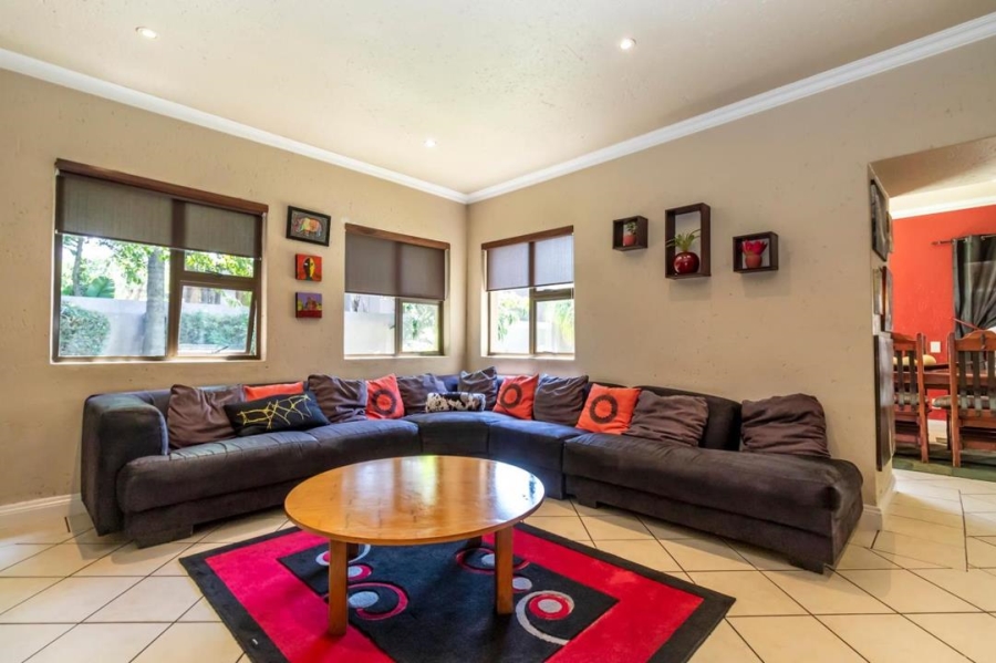 4 Bedroom Property for Sale in Magaliessig Gauteng