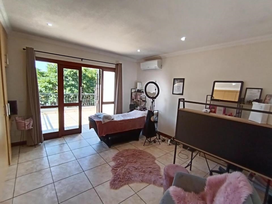 4 Bedroom Property for Sale in Broadacres Gauteng