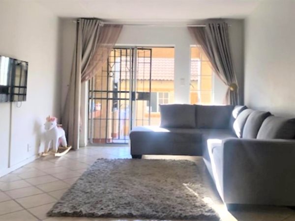 To Let 2 Bedroom Property for Rent in Noordwyk Gauteng