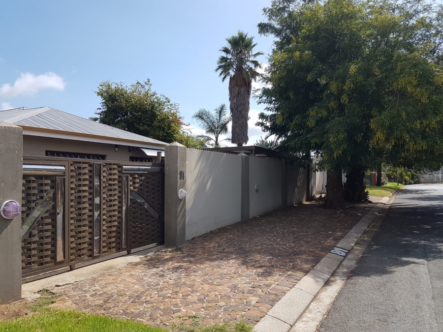 4 Bedroom Property for Sale in Sophiatown Gauteng