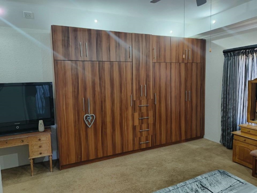 4 Bedroom Property for Sale in Eike Park Gauteng