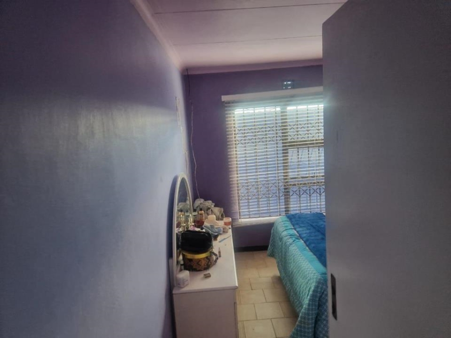 2 Bedroom Property for Sale in Chiawelo Ext 5 Gauteng