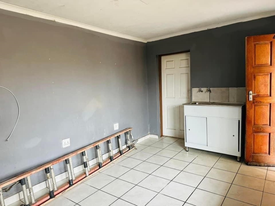 8 Bedroom Property for Sale in Rietvallei A H Gauteng