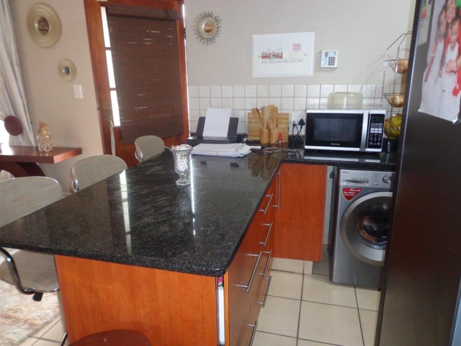 2 Bedroom Property for Sale in Thornhill Gauteng