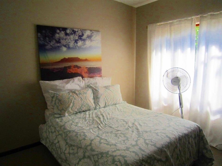 1 Bedroom Property for Sale in Broadacres Gauteng