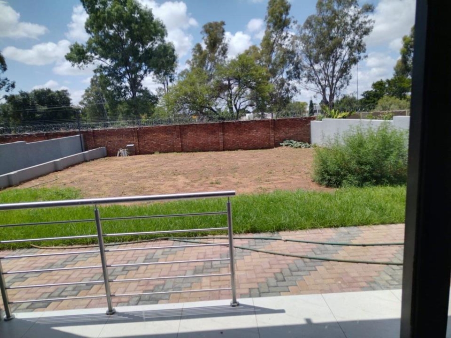 3 Bedroom Property for Sale in Amandasig Gauteng