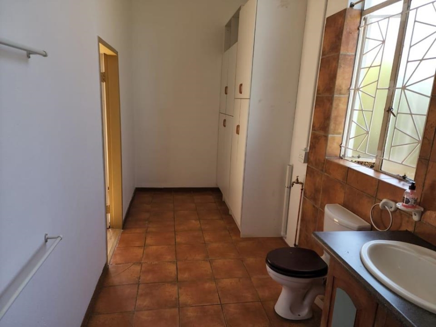 4 Bedroom Property for Sale in Hartebeeshoek Gauteng