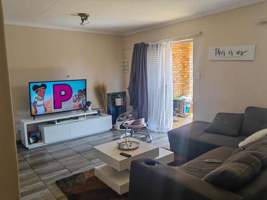 2 Bedroom Property for Sale in Theresa Park Gauteng