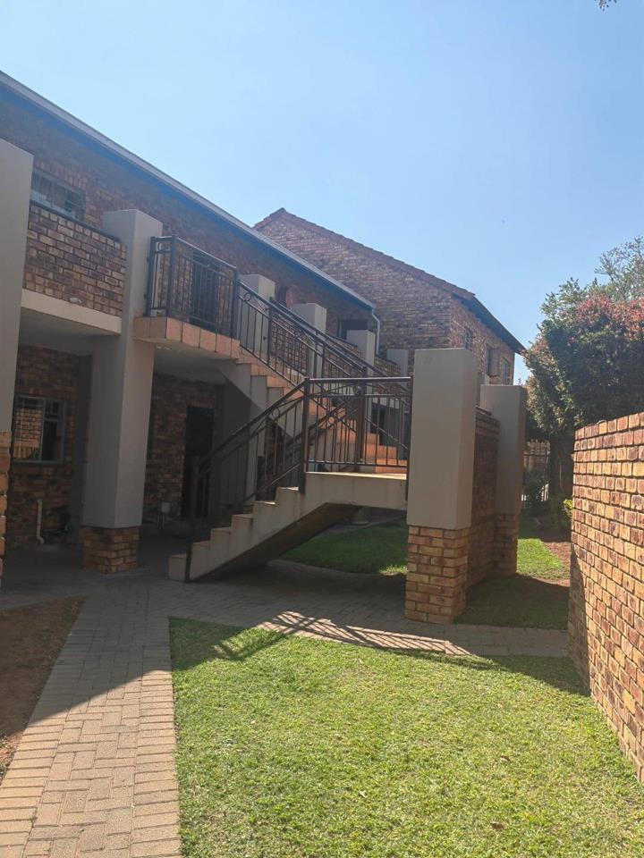 2 Bedroom Property for Sale in Theresa Park Gauteng