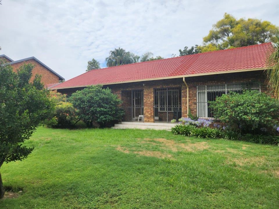 3 Bedroom Property for Sale in Theresa Park Gauteng