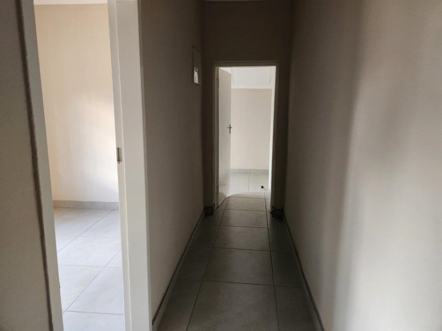 3 Bedroom Property for Sale in Mountain View Gauteng