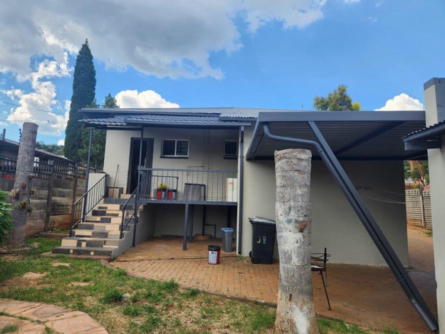 3 Bedroom Property for Sale in Mountain View Gauteng