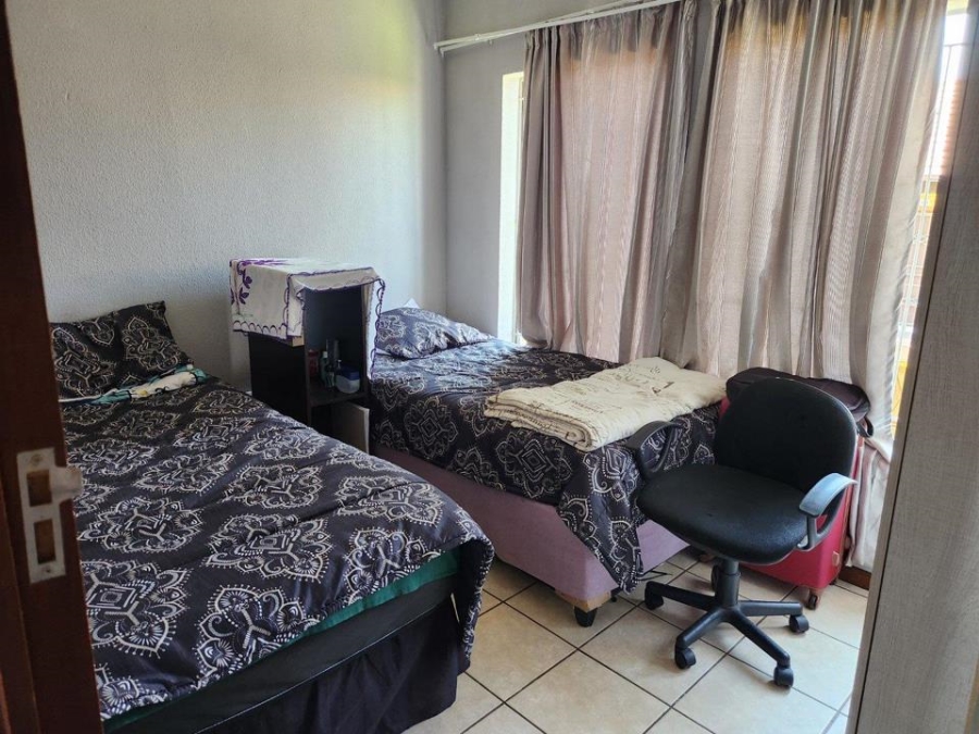 2 Bedroom Property for Sale in The Orchards Gauteng