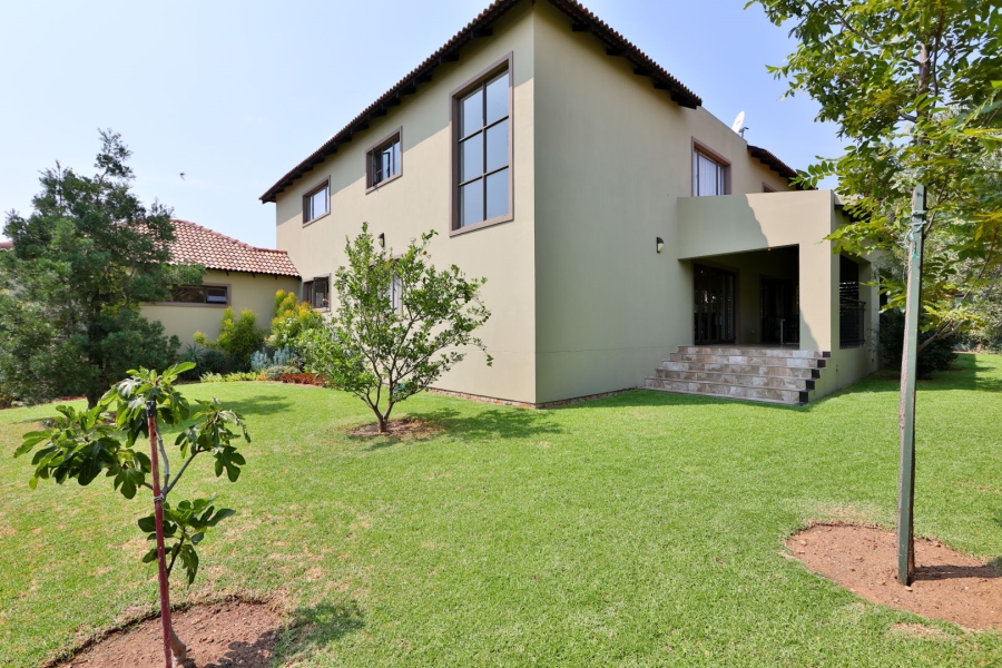 4 Bedroom Property for Sale in Carlswald North Estate Gauteng