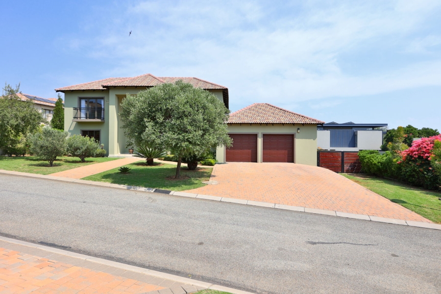 4 Bedroom Property for Sale in Carlswald North Estate Gauteng