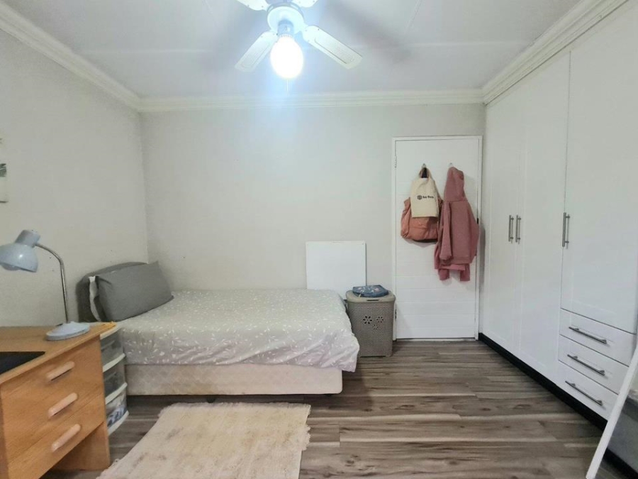 3 Bedroom Property for Sale in Elarduspark Gauteng