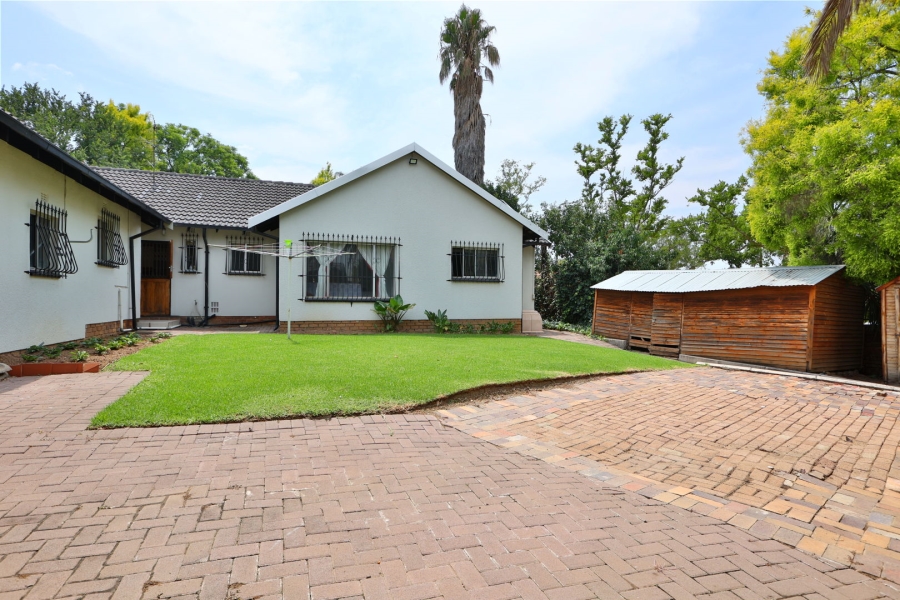 3 Bedroom Property for Sale in Vorna Valley Gauteng