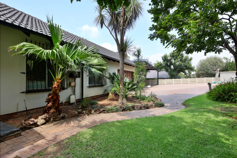 3 Bedroom Property for Sale in Vorna Valley Gauteng