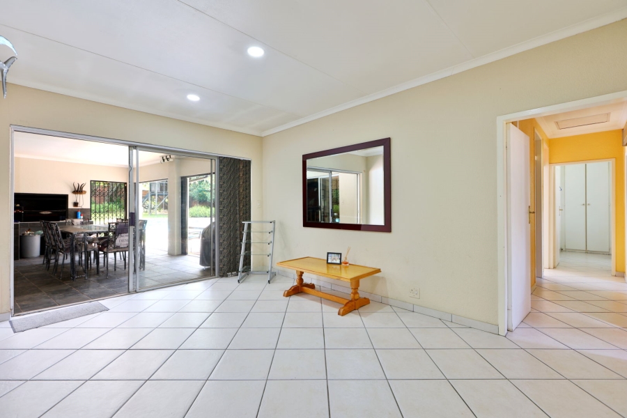 3 Bedroom Property for Sale in Vorna Valley Gauteng