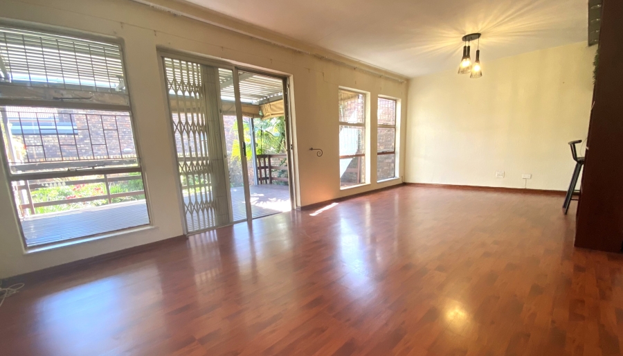 3 Bedroom Property for Sale in Elarduspark Gauteng