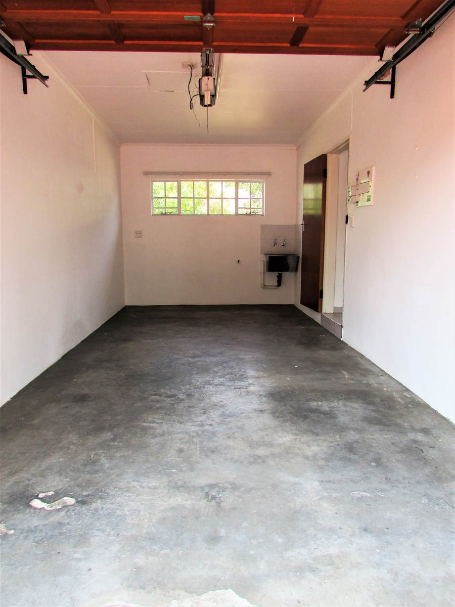 To Let 2 Bedroom Property for Rent in Lyttelton Manor Gauteng