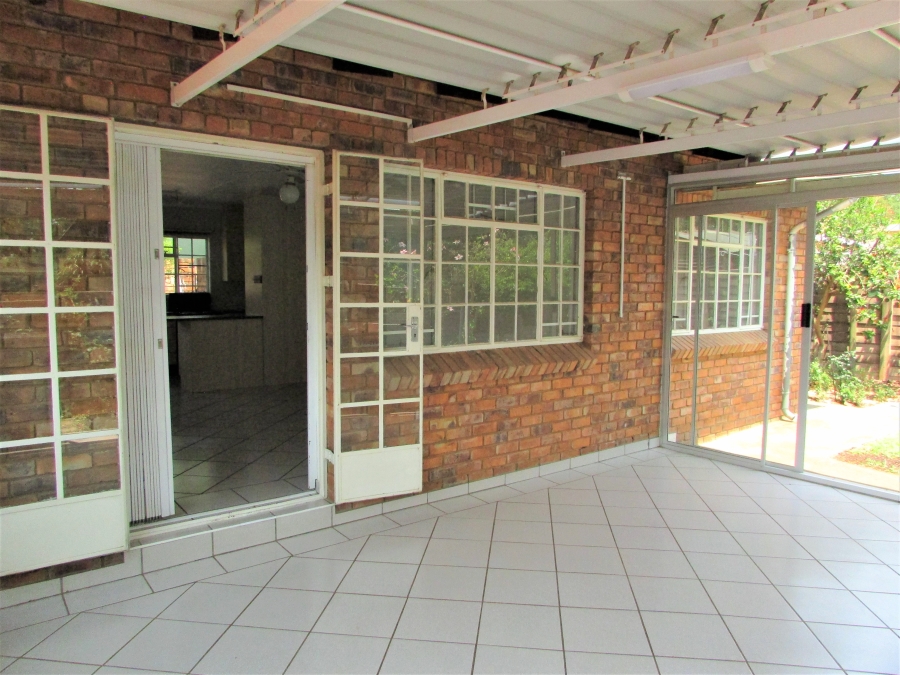 To Let 2 Bedroom Property for Rent in Lyttelton Manor Gauteng