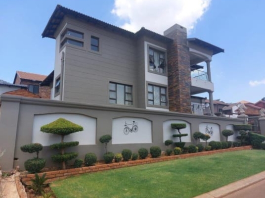 5 Bedroom Property for Sale in Atteridgeville Gauteng