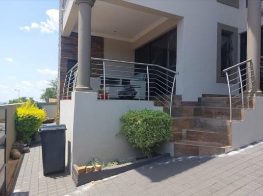 5 Bedroom Property for Sale in Atteridgeville Gauteng
