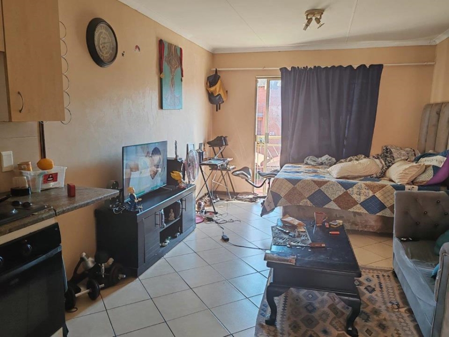 1 Bedroom Property for Sale in Wonderpark Estate Gauteng