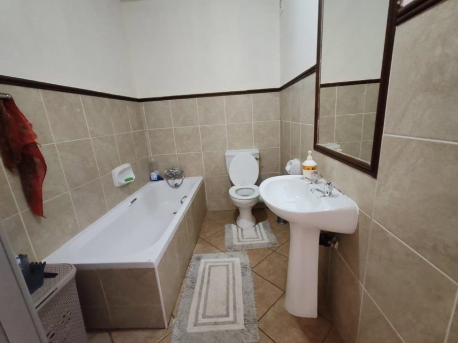 2 Bedroom Property for Sale in Orchards Gauteng