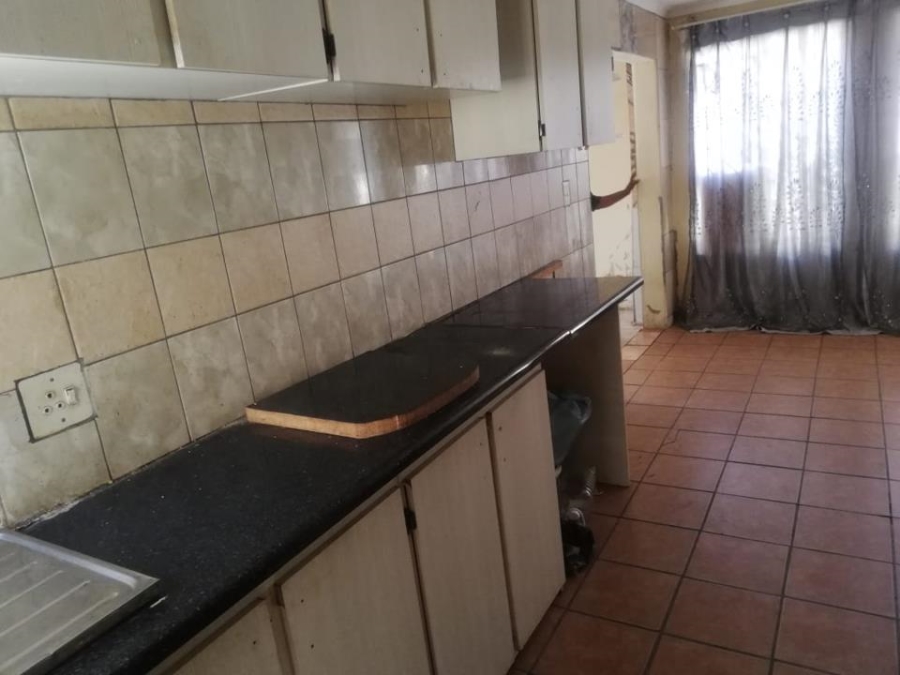 4 Bedroom Property for Sale in Lotus Gardens Gauteng