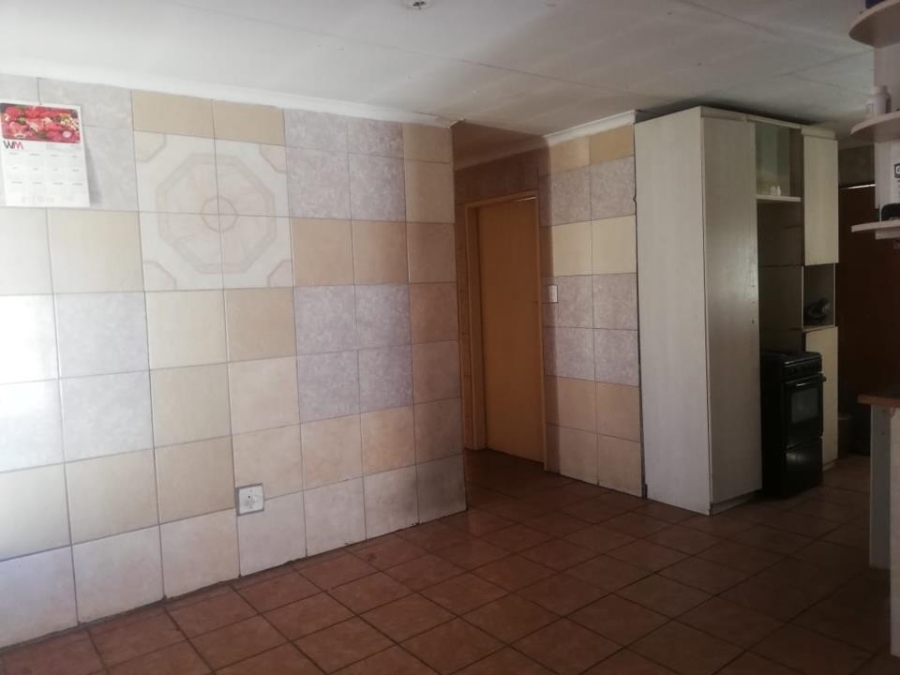 4 Bedroom Property for Sale in Lotus Gardens Gauteng