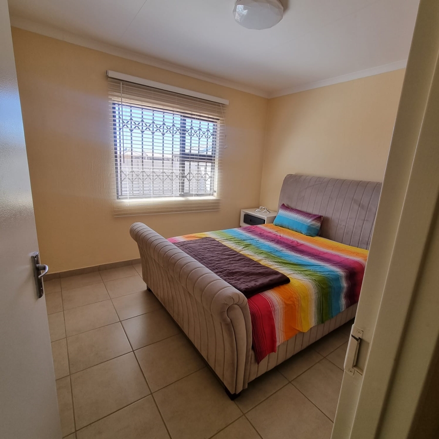 3 Bedroom Property for Sale in Azaadville Gardens Gauteng